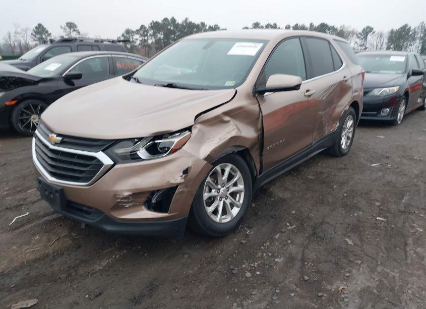Photo 2 of 2018 Chevrolet Equinox LT (VIN 2GNAXJEV9J6162784)