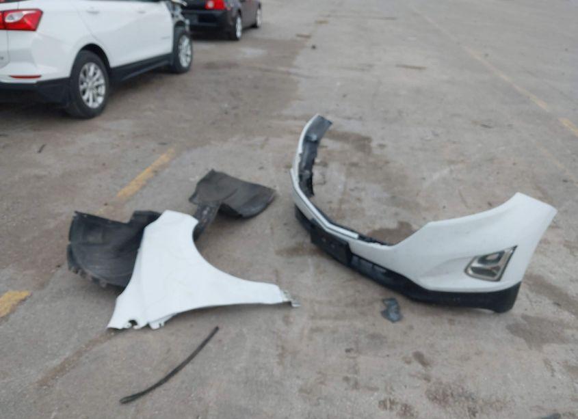 Photo 12 of 2018 Chevrolet Equinox LT (VIN 2GNAXJEV9J6214382)