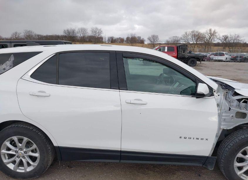 Photo 14 of 2018 Chevrolet Equinox LT (VIN 2GNAXJEV9J6214382)