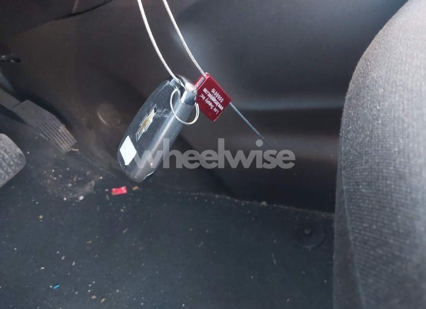 Photo 11 of 2018 Chevrolet Equinox LT (VIN 2GNAXJEV9J6221655)