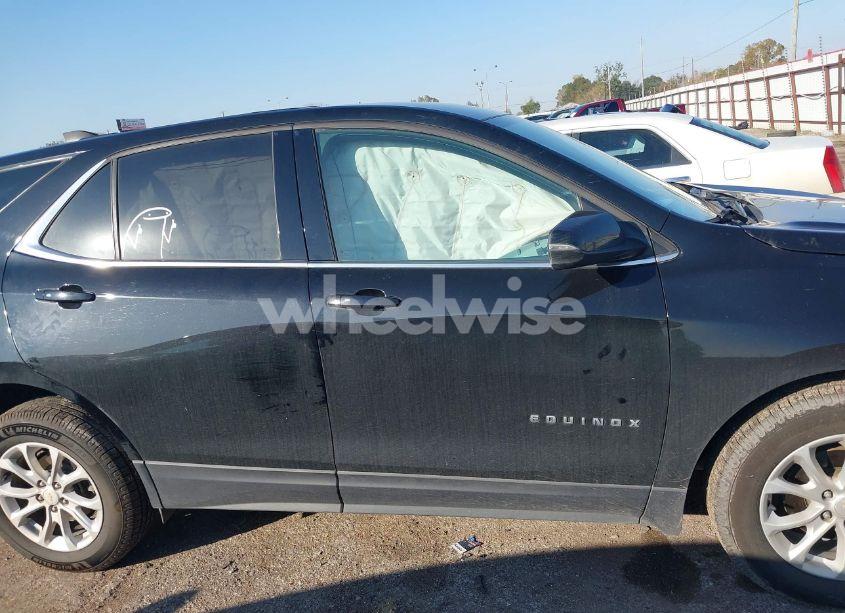 Photo 13 of 2018 Chevrolet Equinox LT (VIN 2GNAXJEV9J6221655)