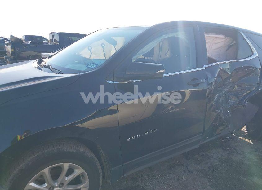 Photo 6 of 2018 Chevrolet Equinox LT (VIN 2GNAXJEV9J6221655)