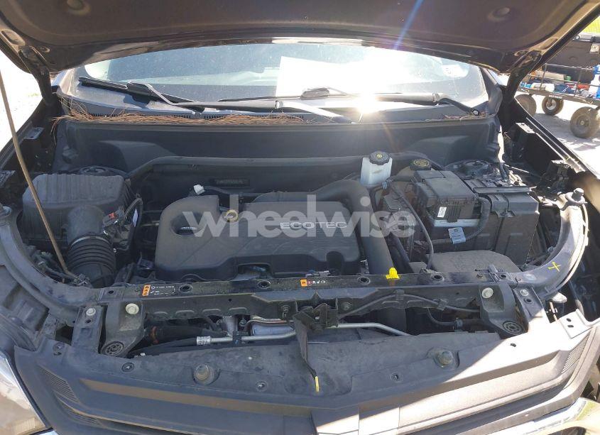 Photo 10 of 2018 Chevrolet Equinox LT (VIN 2GNAXJEV9J6246149)