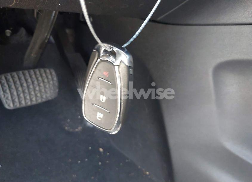 Photo 11 of 2018 Chevrolet Equinox LT (VIN 2GNAXJEV9J6246149)