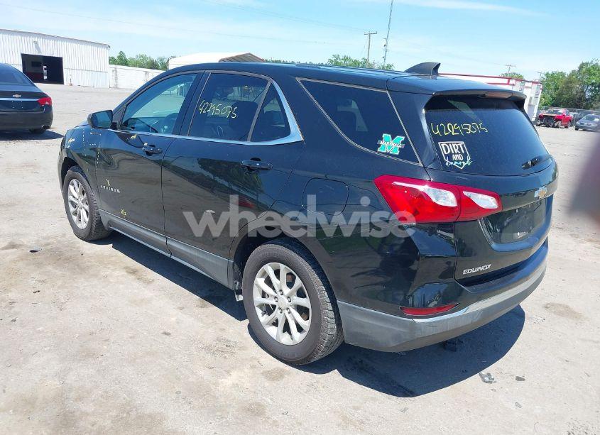 Photo 3 of 2018 Chevrolet Equinox LT (VIN 2GNAXJEV9J6246149)