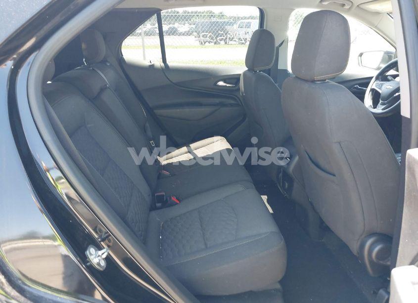 Photo 8 of 2018 Chevrolet Equinox LT (VIN 2GNAXJEV9J6246149)