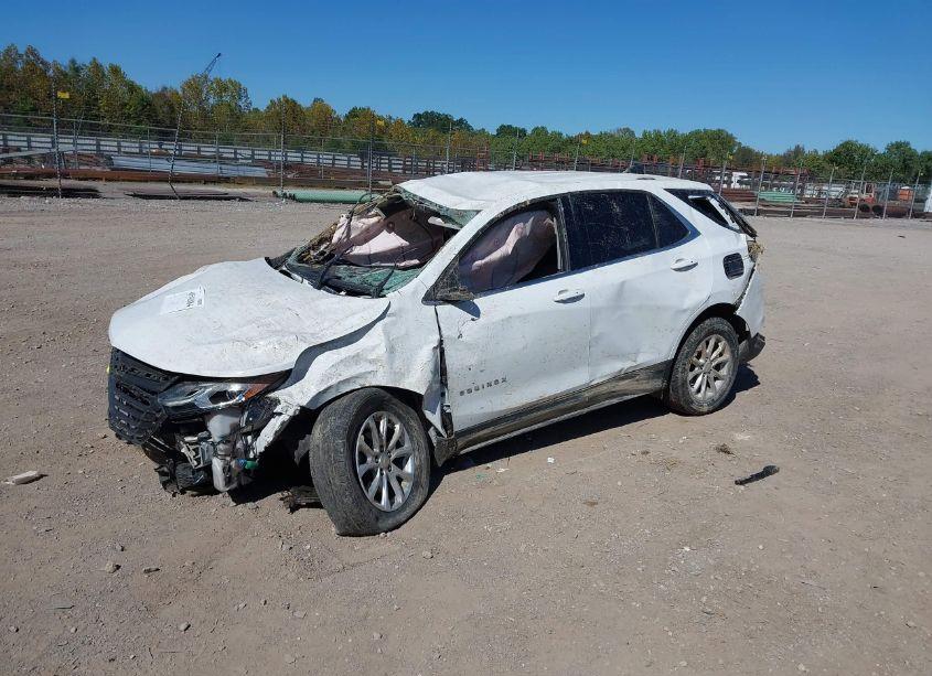 Photo 2 of 2018 Chevrolet Equinox LT (VIN 2GNAXJEV9J6251075)