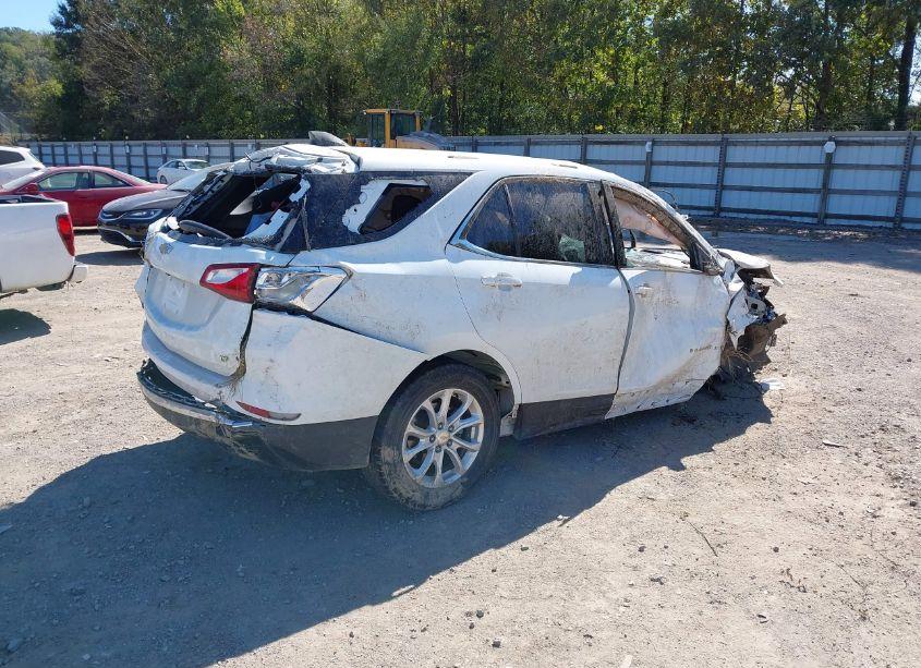 Photo 4 of 2018 Chevrolet Equinox LT (VIN 2GNAXJEV9J6251075)