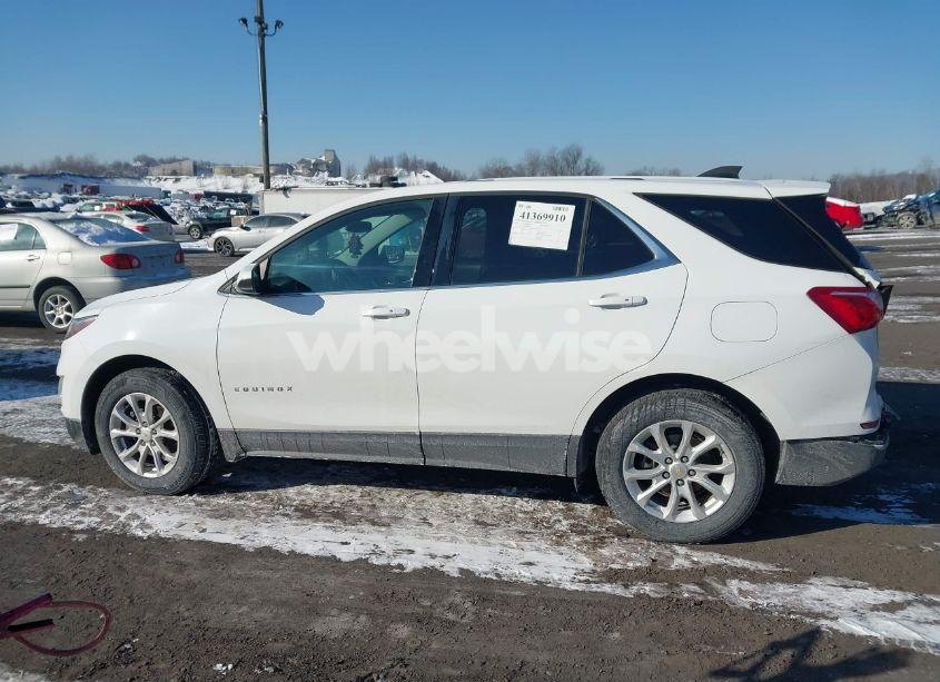 Photo 14 of 2018 Chevrolet Equinox LT (VIN 2GNAXJEV9J6260939)
