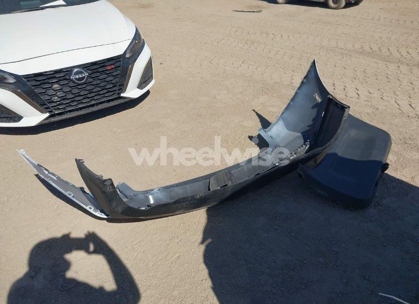 Photo 12 of 2018 Chevrolet Equinox LT (VIN 2GNAXJEV9J6281872)