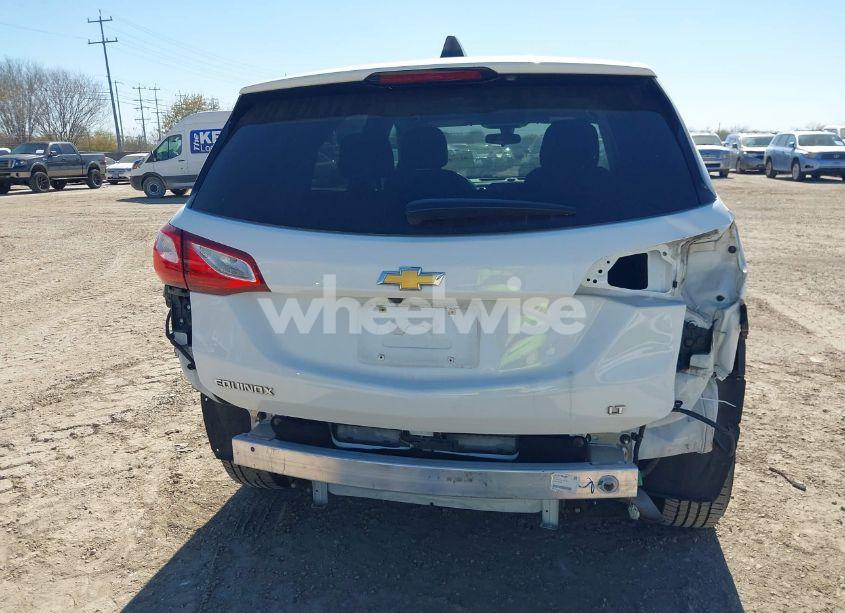 Photo 17 of 2018 Chevrolet Equinox LT (VIN 2GNAXJEV9J6281872)