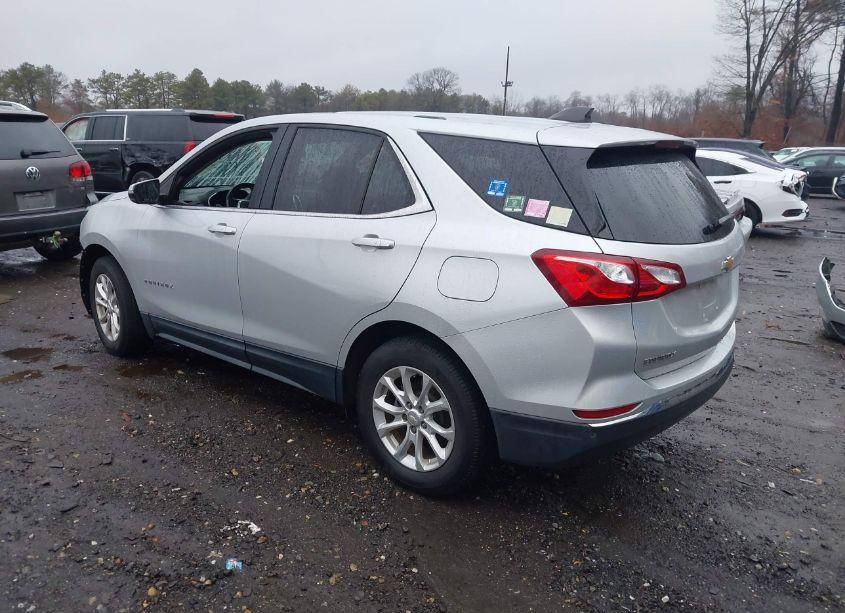 Photo 3 of 2018 Chevrolet Equinox LT (VIN 2GNAXJEV9J6284741)