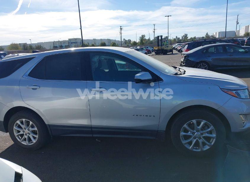 Photo 13 of 2018 Chevrolet Equinox LT (VIN 2GNAXJEV9J6285579)