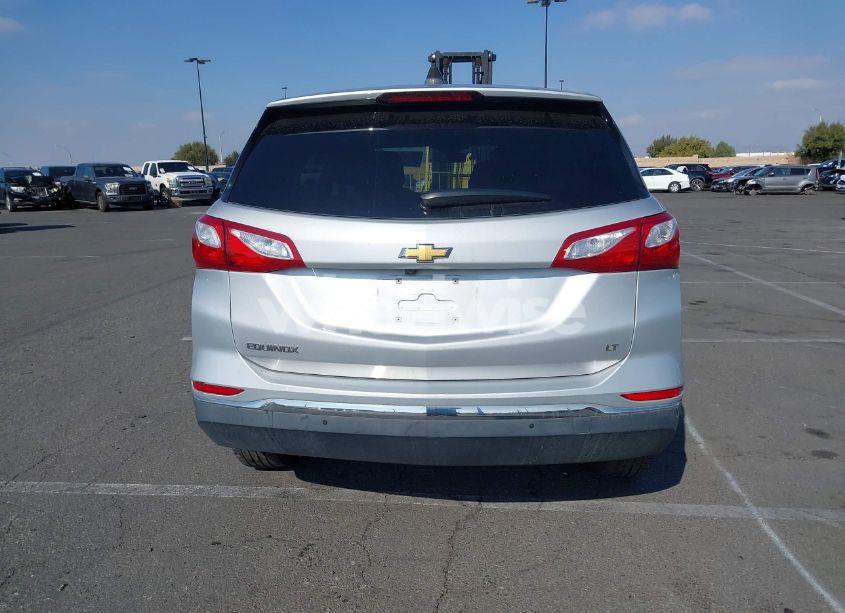 Photo 16 of 2018 Chevrolet Equinox LT (VIN 2GNAXJEV9J6285579)