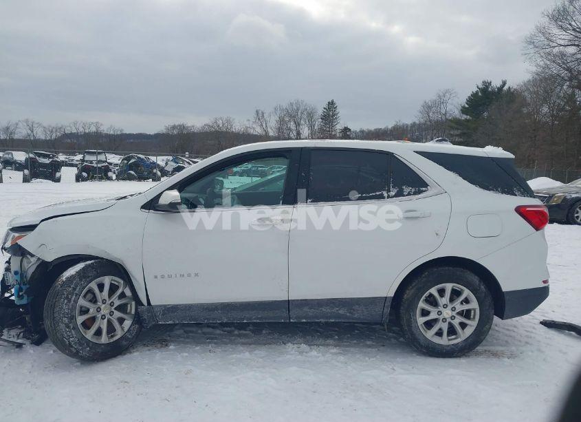 Photo 15 of 2018 Chevrolet Equinox LT (VIN 2GNAXJEV9J6290166)
