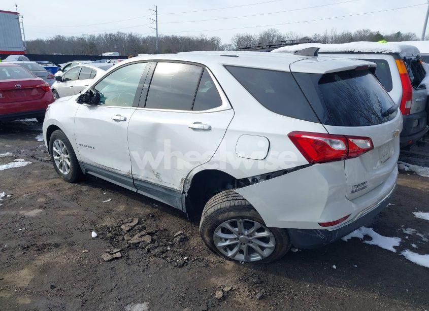 Photo 3 of 2018 Chevrolet Equinox LT (VIN 2GNAXJEV9J6302736)