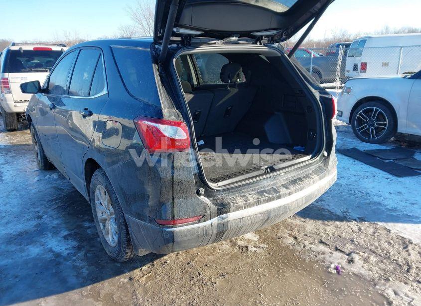 Photo 3 of 2018 Chevrolet Equinox LT (VIN 2GNAXJEV9J6305510)