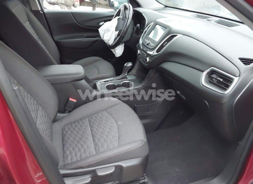 Photo 5 of 2018 Chevrolet Equinox LT (VIN 2GNAXJEV9J6349037)