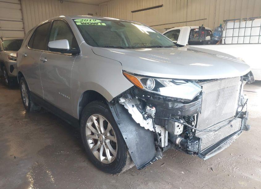 2019 Chevrolet Equinox LT (VIN 2GNAXJEV9K6280447) main photo