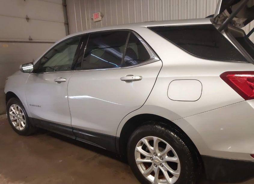 Photo 15 of 2019 Chevrolet Equinox LT (VIN 2GNAXJEV9K6280447)