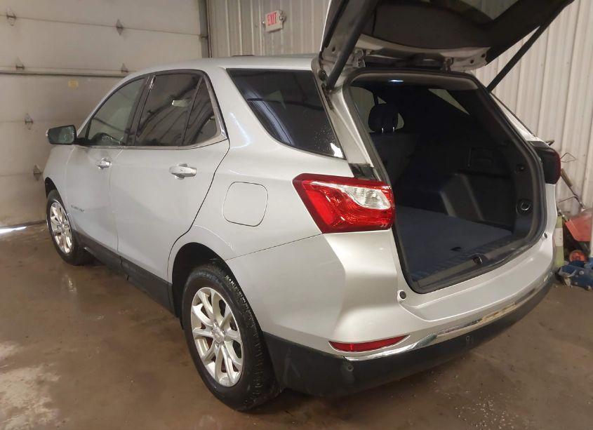 Photo 3 of 2019 Chevrolet Equinox LT (VIN 2GNAXJEV9K6280447)