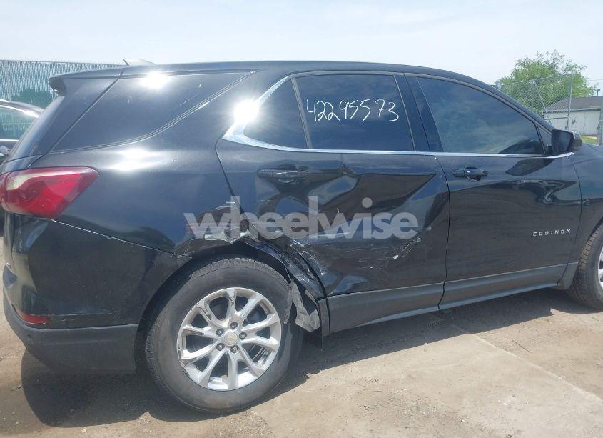 Photo 6 of 2020 Chevrolet Equinox FWD 2FL (VIN 2GNAXJEV9L6127505)