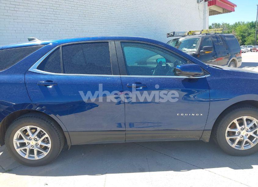 Photo 13 of 2022 Chevrolet Equinox FWD 2FL (VIN 2GNAXJEV9N6126437)