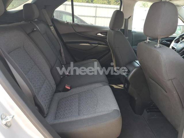 Photo 10 of 2022 CHEVROLET EQUINOX LT (VIN 2GNAXJEV9N6137096)