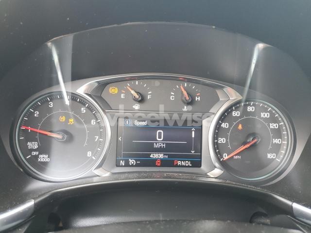 Photo 2 of 2022 CHEVROLET EQUINOX LT (VIN 2GNAXJEV9N6137096)