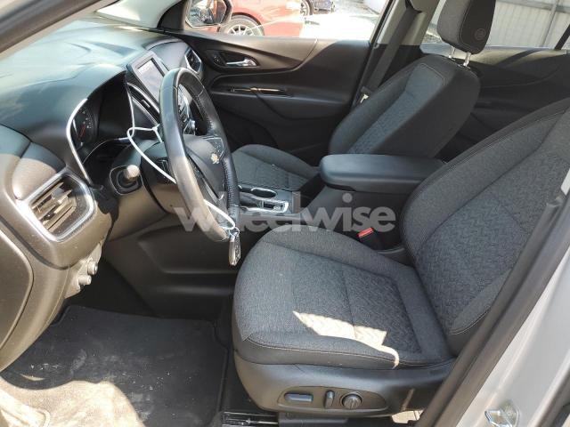 Photo 9 of 2022 CHEVROLET EQUINOX LT (VIN 2GNAXJEV9N6137096)