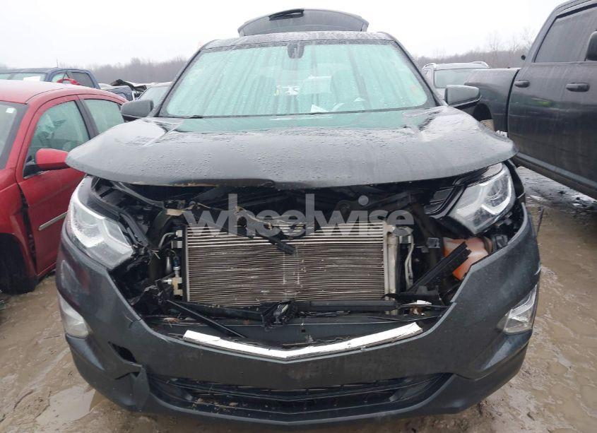 Photo 12 of 2018 Chevrolet Equinox LT (VIN 2GNAXJEVXJ6102609)