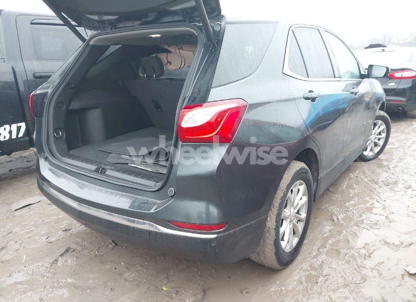 Photo 4 of 2018 Chevrolet Equinox LT (VIN 2GNAXJEVXJ6102609)