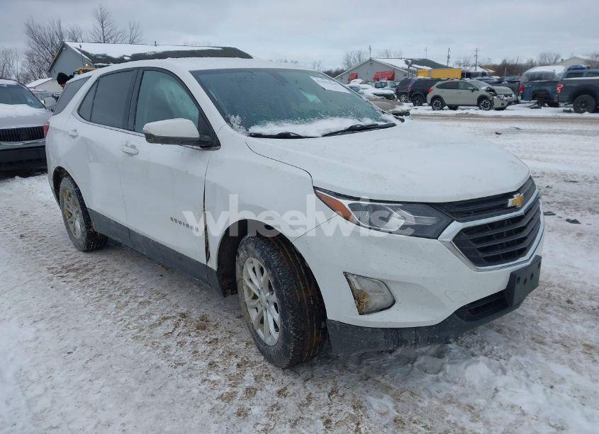 2018 Chevrolet Equinox LT (VIN 2GNAXJEVXJ6107518) main photo