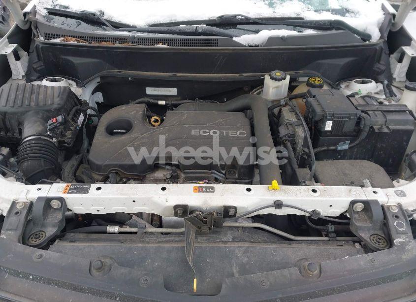 Photo 10 of 2018 Chevrolet Equinox LT (VIN 2GNAXJEVXJ6107518)