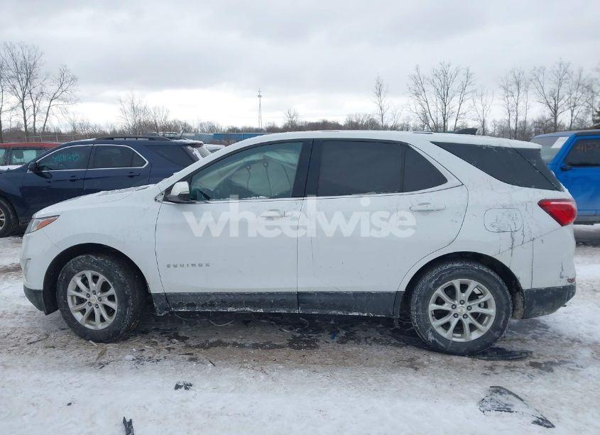 Photo 14 of 2018 Chevrolet Equinox LT (VIN 2GNAXJEVXJ6107518)