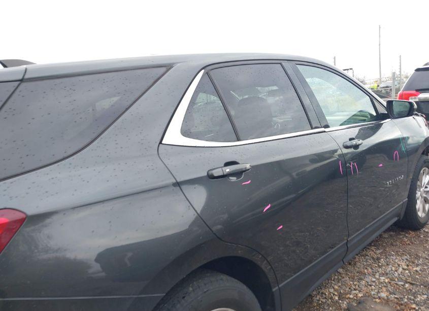 Photo 14 of 2018 Chevrolet Equinox LT (VIN 2GNAXJEVXJ6109589)