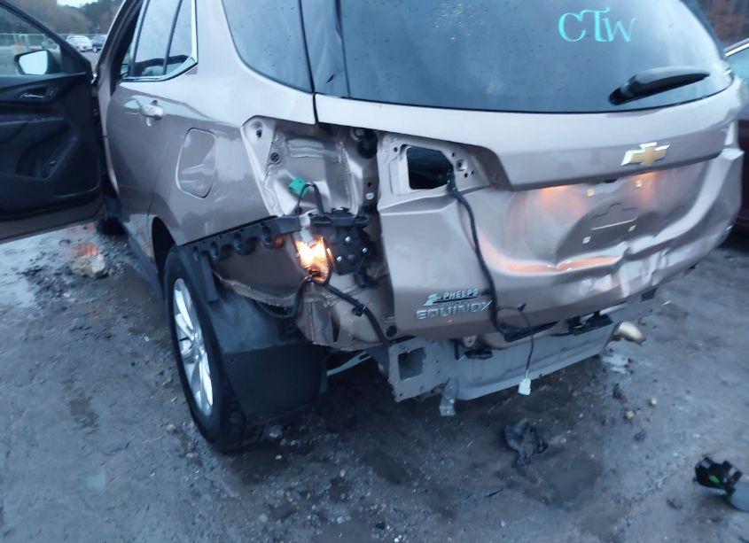 Photo 17 of 2018 Chevrolet Equinox LT (VIN 2GNAXJEVXJ6162924)