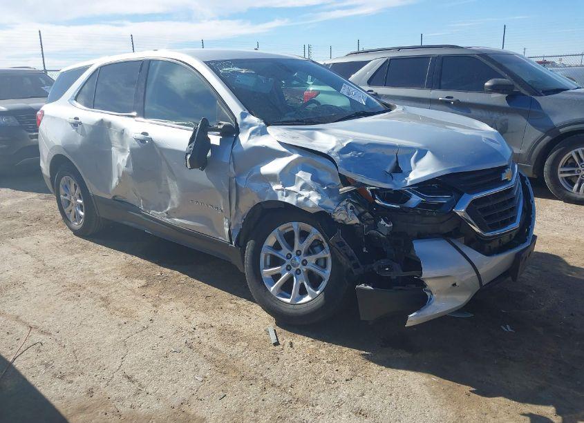 2018 Chevrolet Equinox LT (VIN 2GNAXJEVXJ6187886) main photo