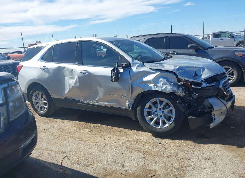 Photo 14 of 2018 Chevrolet Equinox LT (VIN 2GNAXJEVXJ6187886)