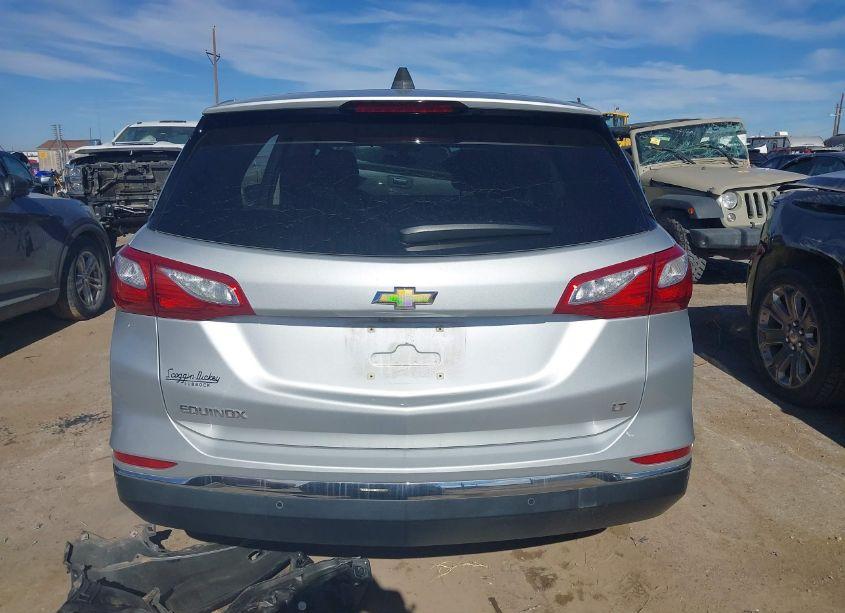 Photo 17 of 2018 Chevrolet Equinox LT (VIN 2GNAXJEVXJ6187886)