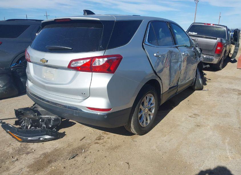 Photo 4 of 2018 Chevrolet Equinox LT (VIN 2GNAXJEVXJ6187886)