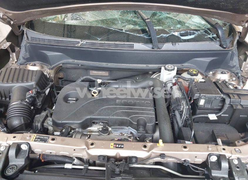 Photo 10 of 2018 Chevrolet Equinox LT (VIN 2GNAXJEVXJ6207229)