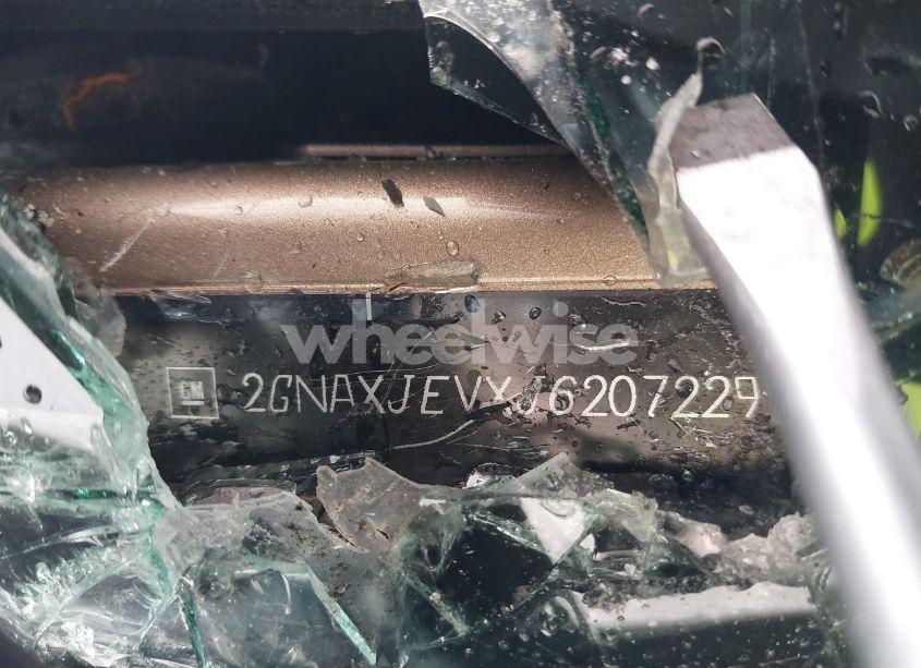 Photo 9 of 2018 Chevrolet Equinox LT (VIN 2GNAXJEVXJ6207229)