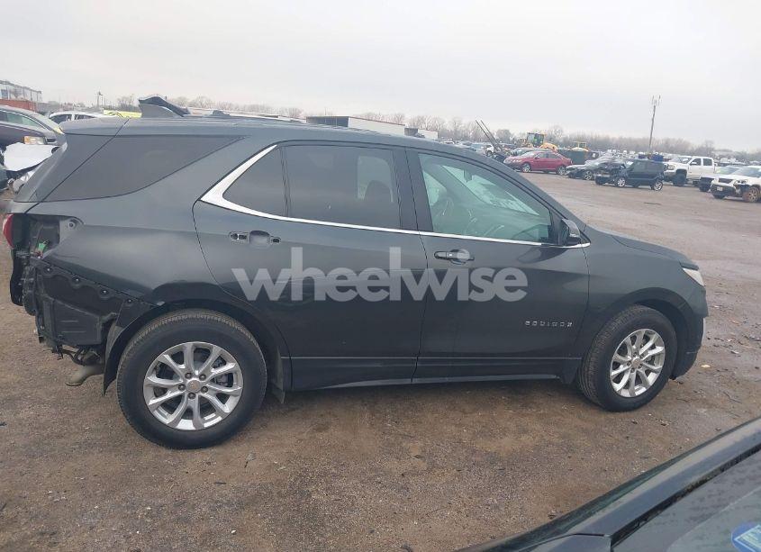 Photo 14 of 2018 Chevrolet Equinox LT (VIN 2GNAXJEVXJ6237573)