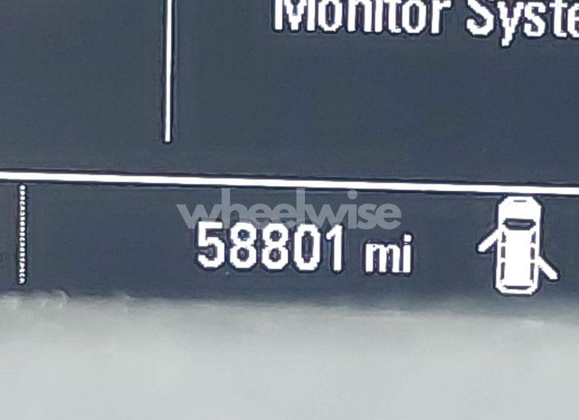 Photo 16 of 2018 Chevrolet Equinox LT (VIN 2GNAXJEVXJ6237573)