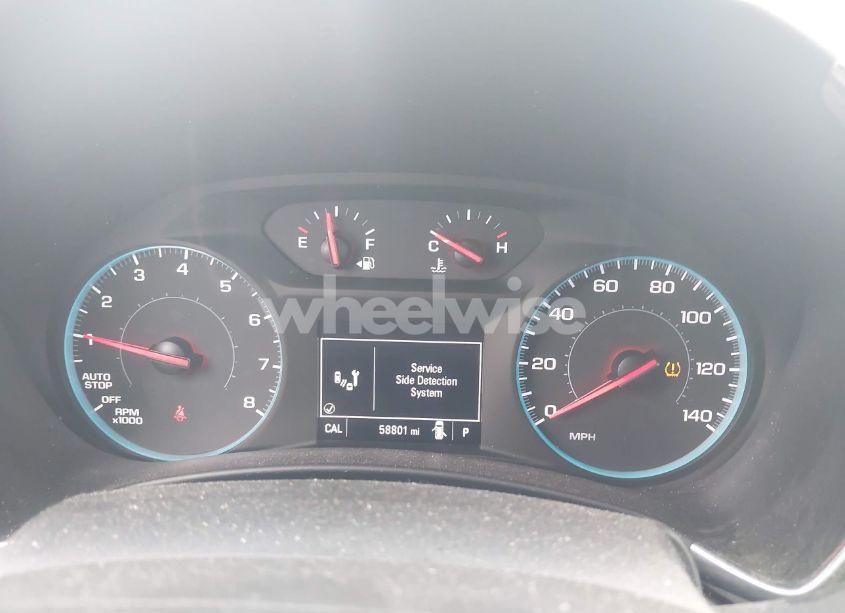 Photo 7 of 2018 Chevrolet Equinox LT (VIN 2GNAXJEVXJ6237573)