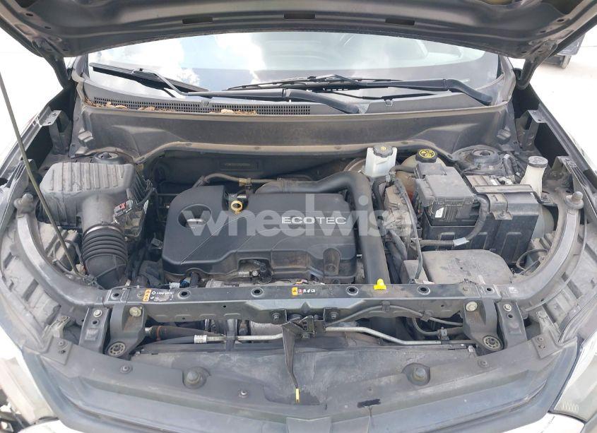 Photo 10 of 2018 Chevrolet Equinox LT (VIN 2GNAXJEVXJ6246905)