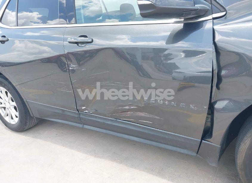 Photo 17 of 2018 Chevrolet Equinox LT (VIN 2GNAXJEVXJ6246905)