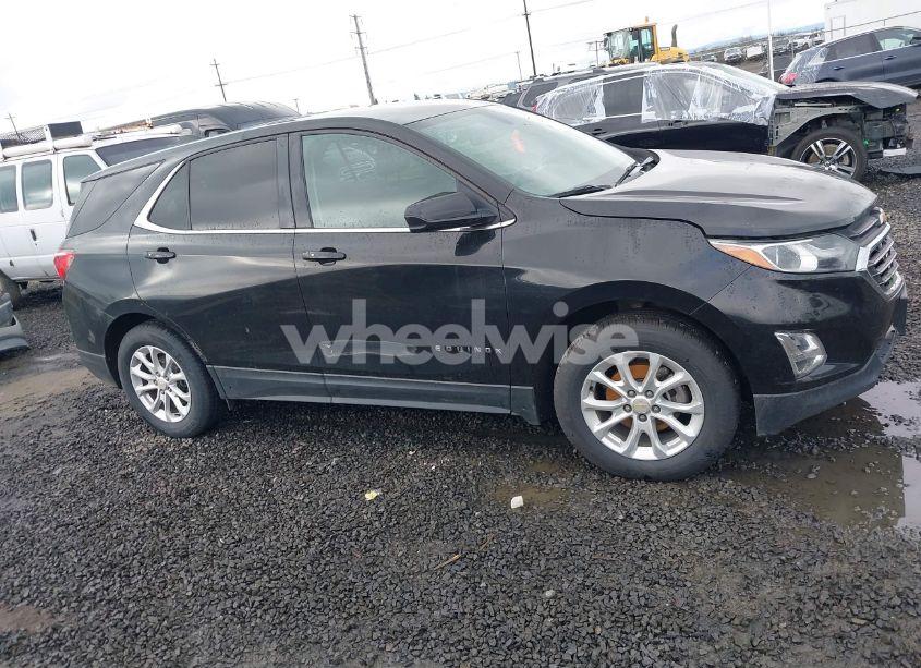 Photo 13 of 2018 Chevrolet Equinox LT (VIN 2GNAXJEVXJ6260951)