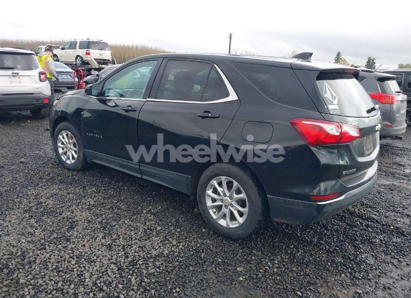 Photo 3 of 2018 Chevrolet Equinox LT (VIN 2GNAXJEVXJ6260951)